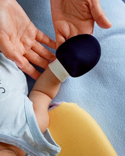 Organic cotton baby mittens with elastic wrist tab for 0-12 months